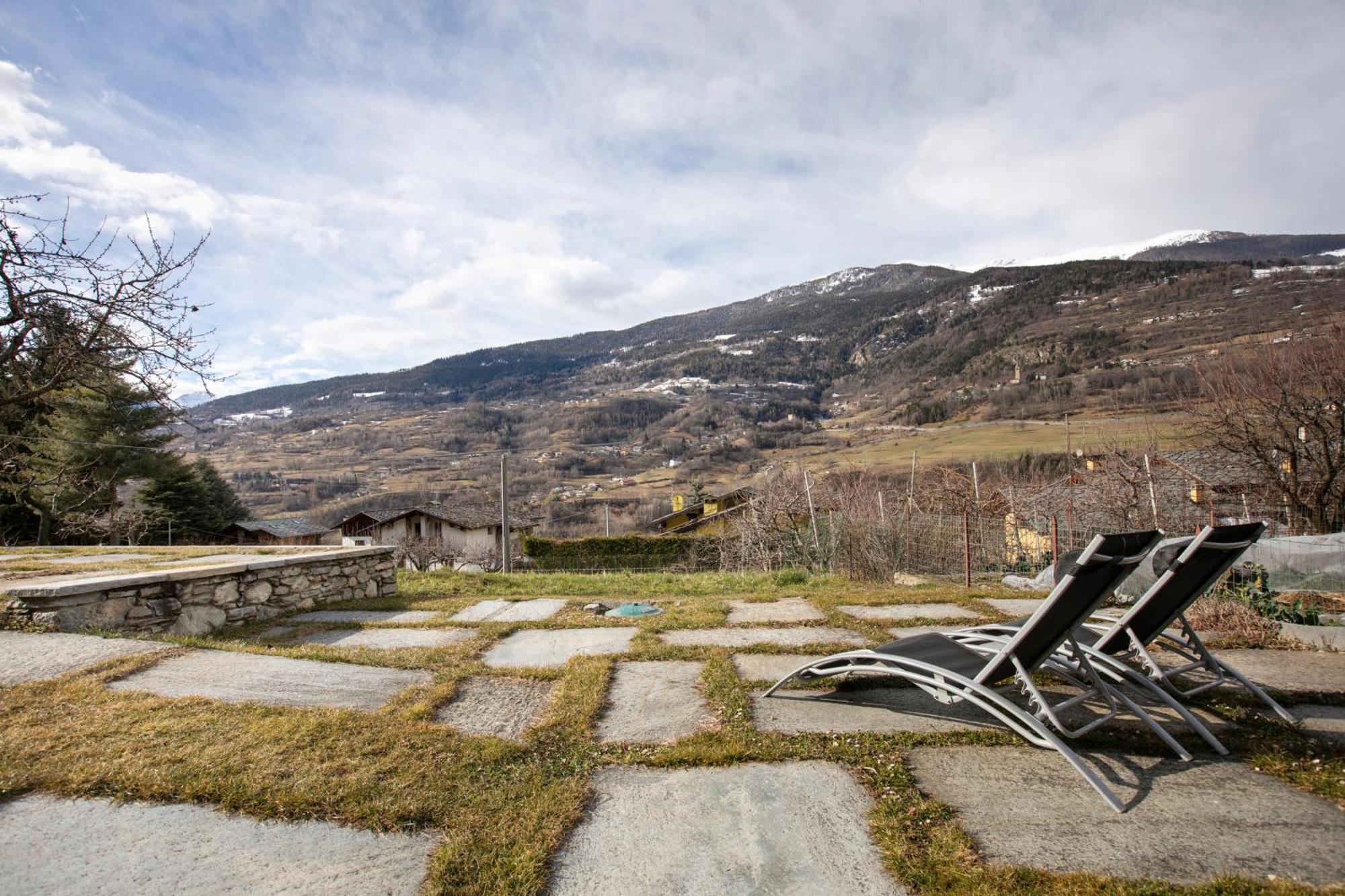 Mini House Valle D'Aosta Roisan Exteriör bild